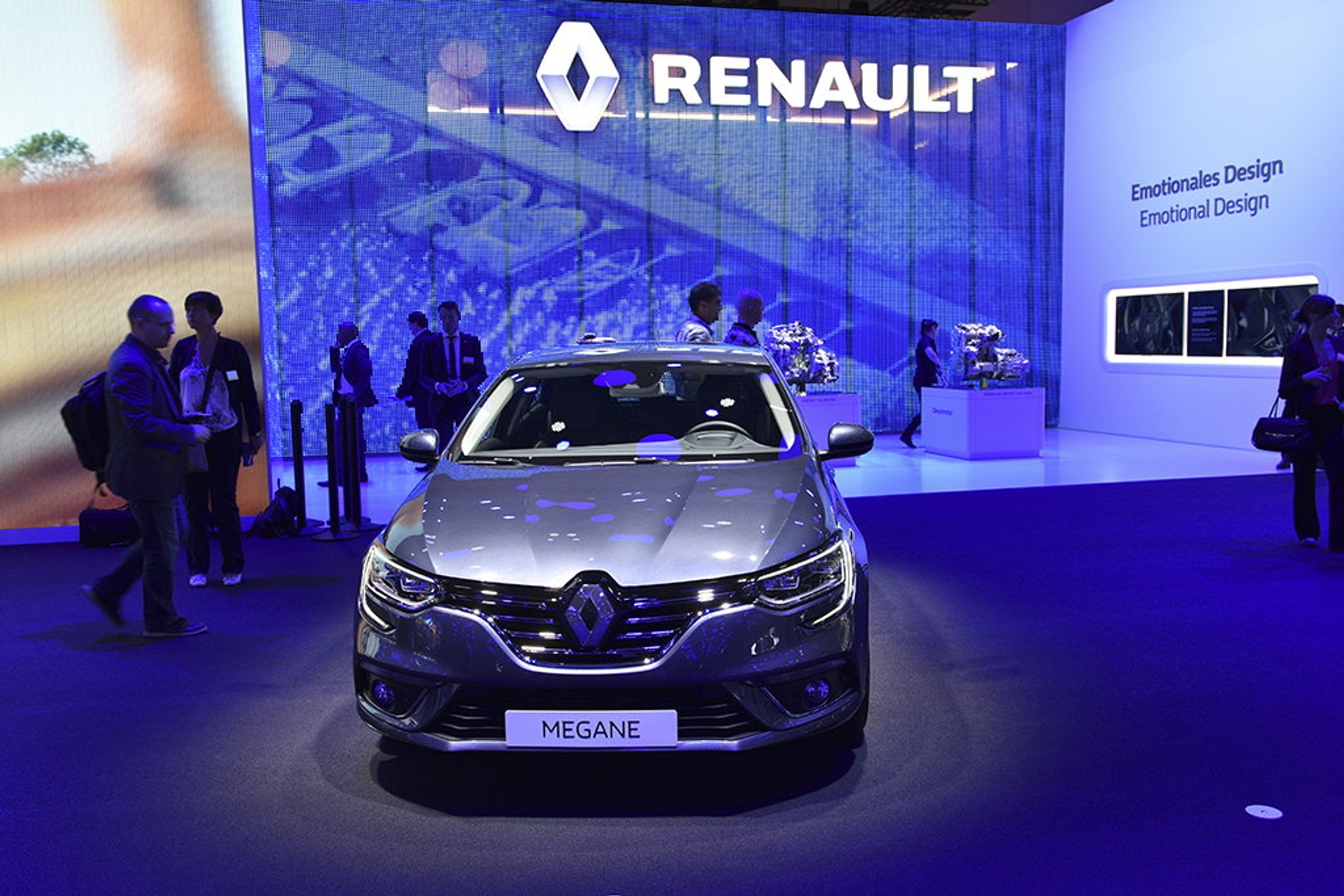 Frankfurt 2015 - premiery