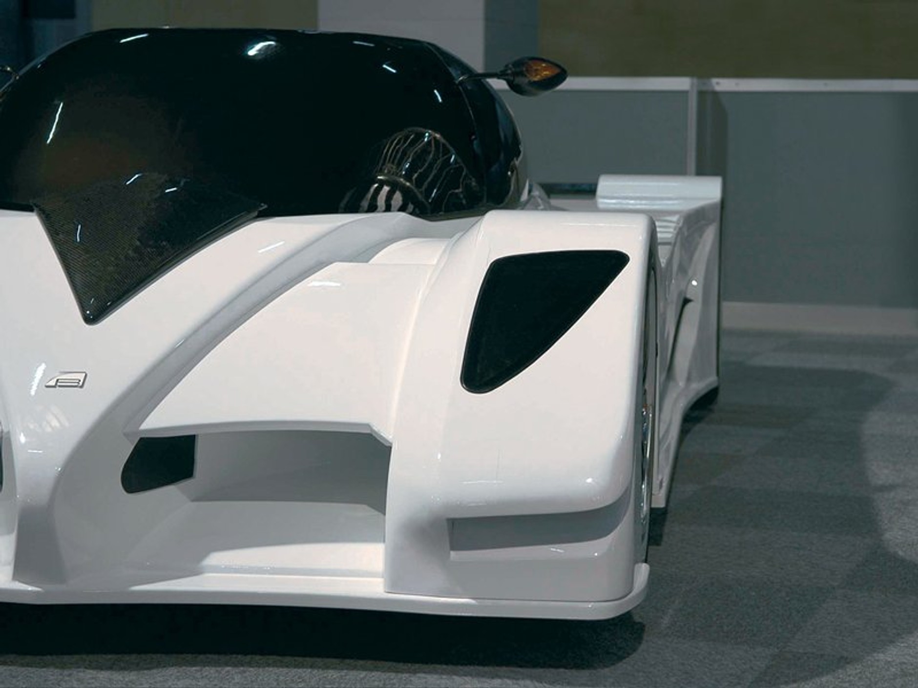 Beck LM 800: supersport ze Szwajcarii