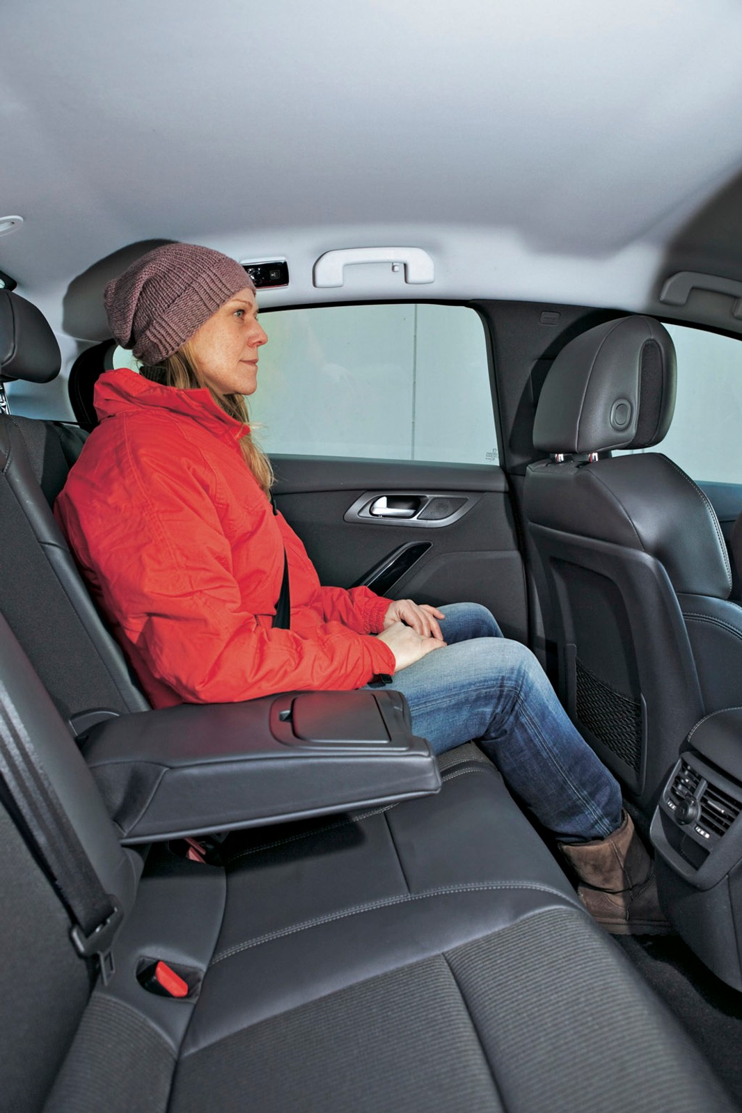 Kia Optima kontra Ford Mondeo i Peugeot 508: które auto jest najlepsze dla rodziny