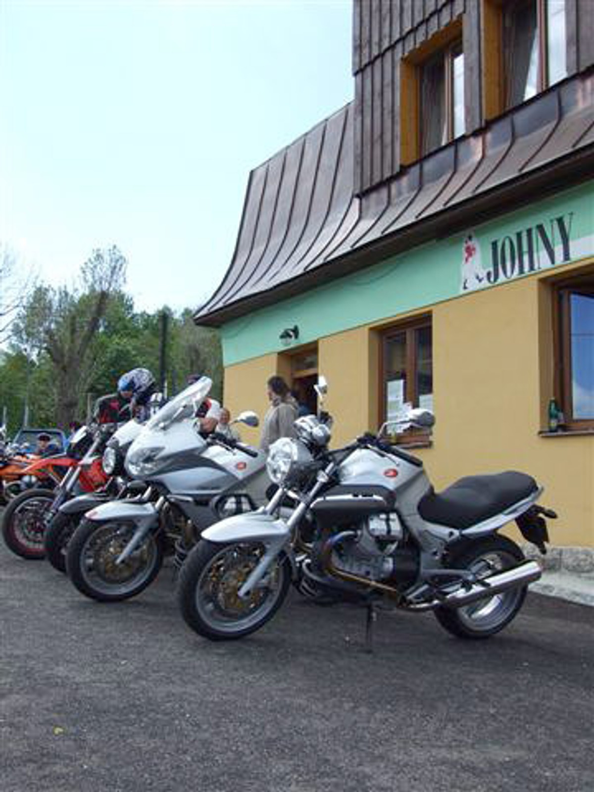 Aprilia i Moto Guzzi, czyli dzień w Górach Izerskich