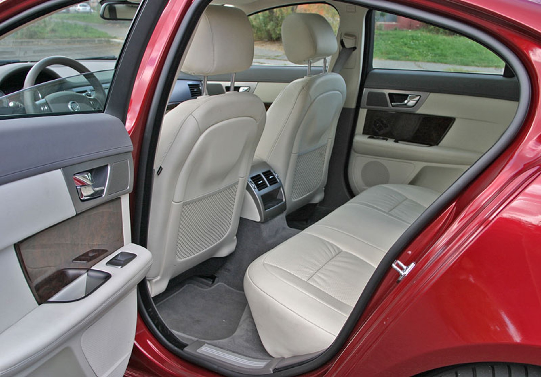 Jaguar XF – pierwsze wrażenia