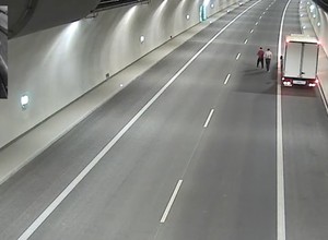 Dla niektórych kierowców to atrakcja turystyczna. Operatorzy monitoringu nie mogli uwierzyć