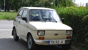 Tak jeździło się Fiatem 126p. Latająca klapa, rozruch na pych i inne "atrakcje"