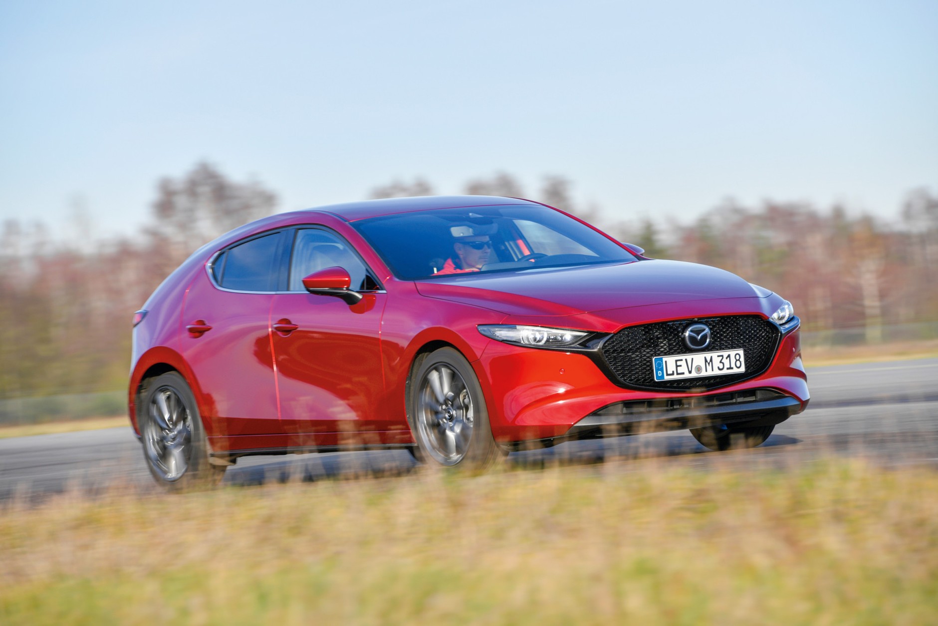 Porównanie: Mazda 3 kontra Opel Astra