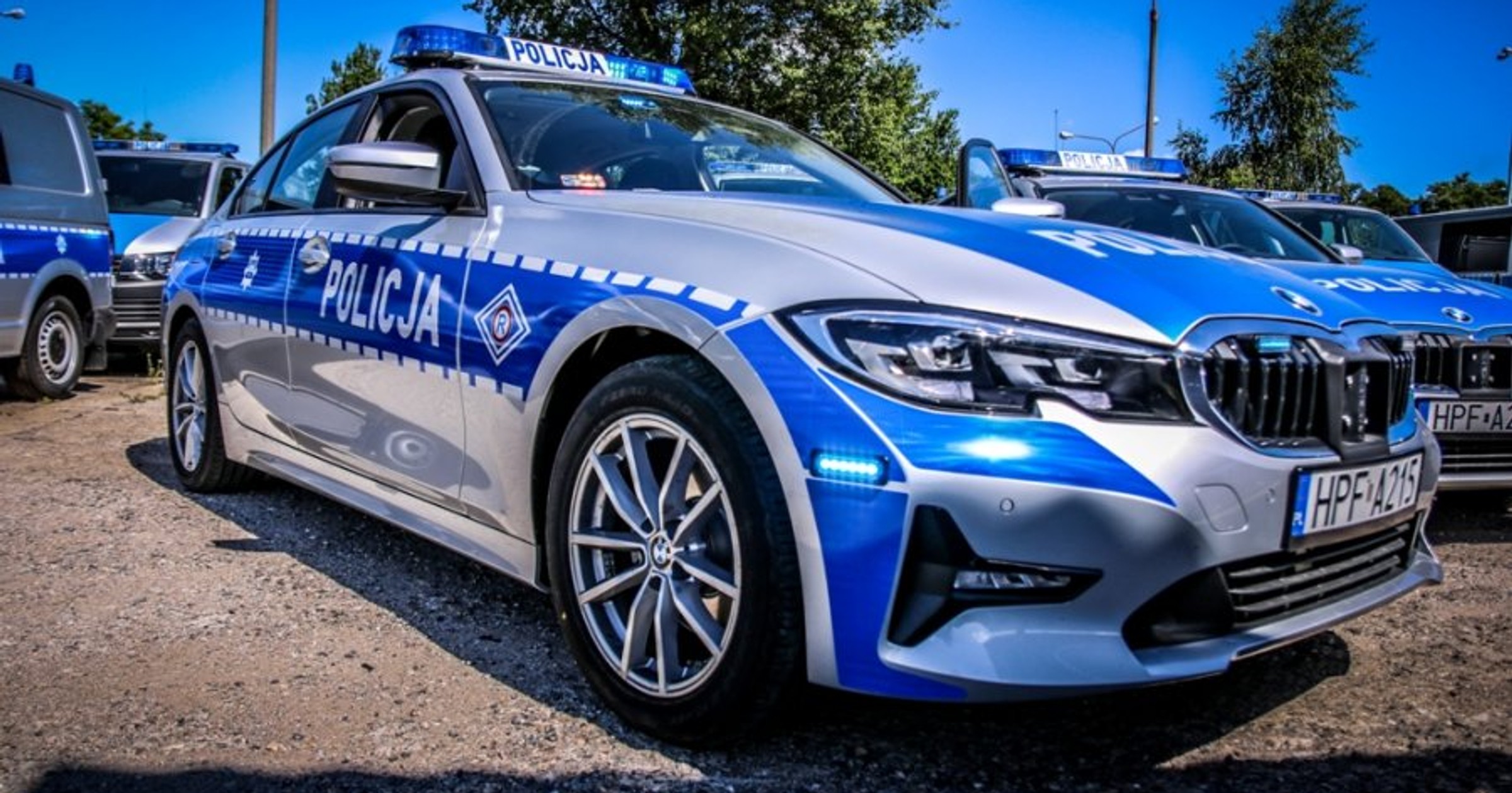 Nowe policyjne BMW 320i