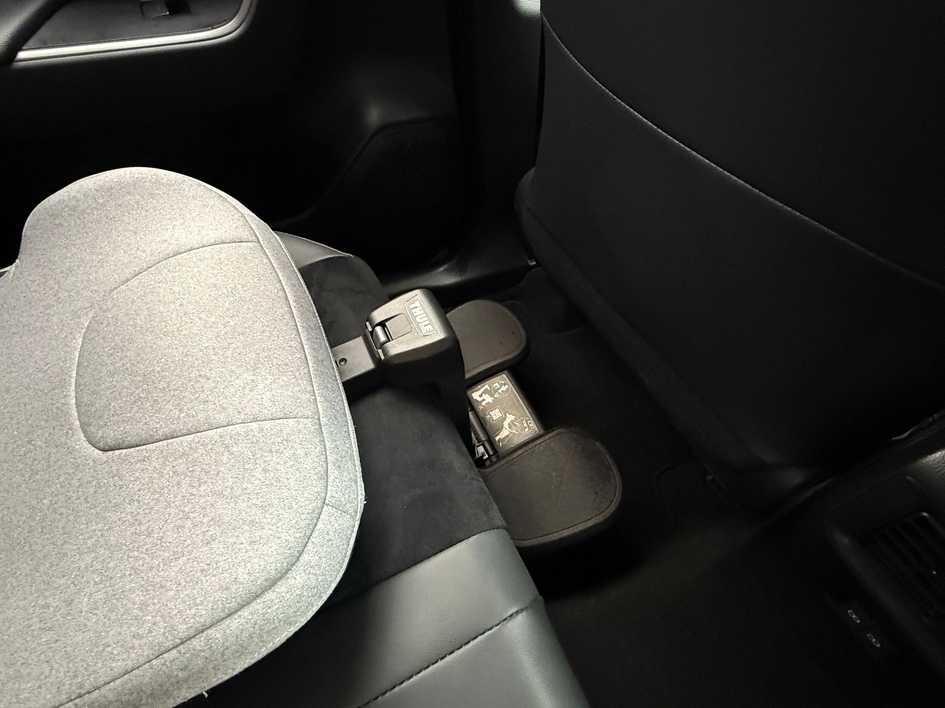 Podnóżek do fotelika Thule Palm