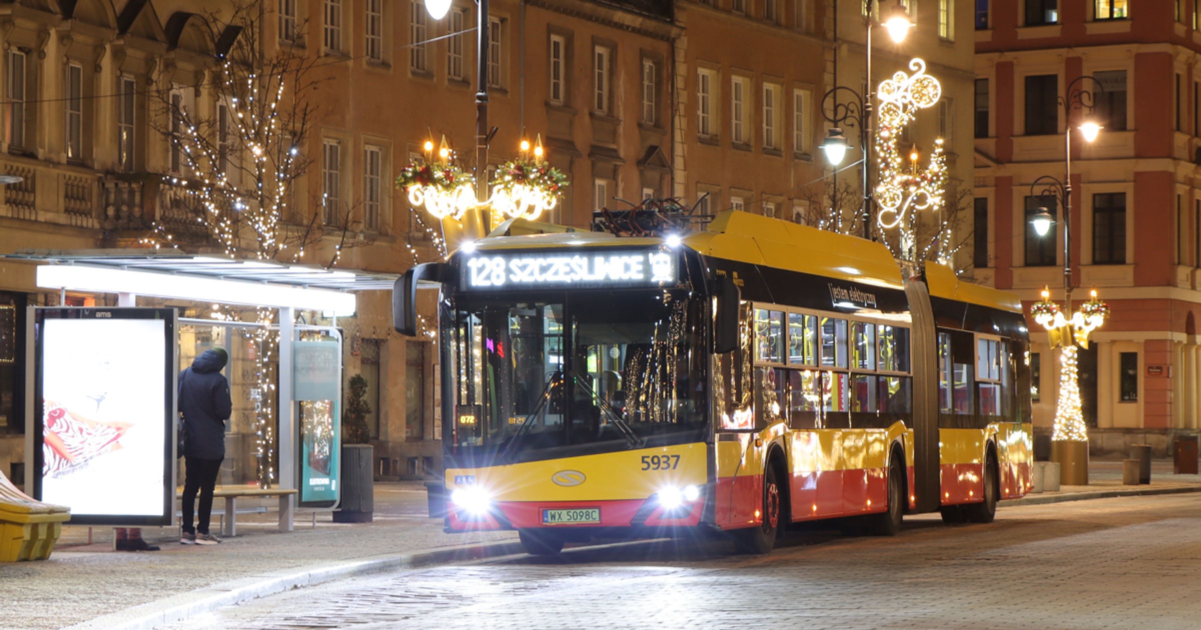 Stołeczny ZTM zamawia 12 nowych autobusów elektrycznych. Będą jeździć w SCT