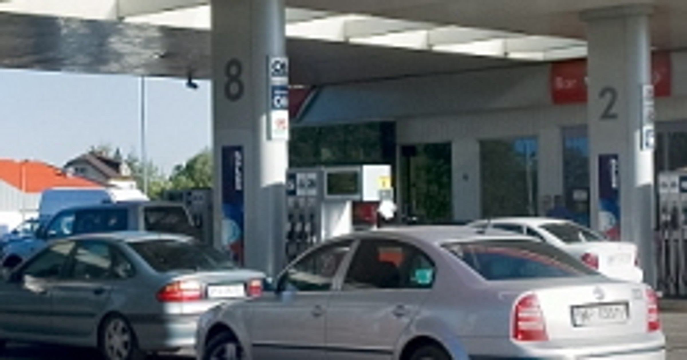 Paliwa: będzie podwyżka, spór o akcyzę