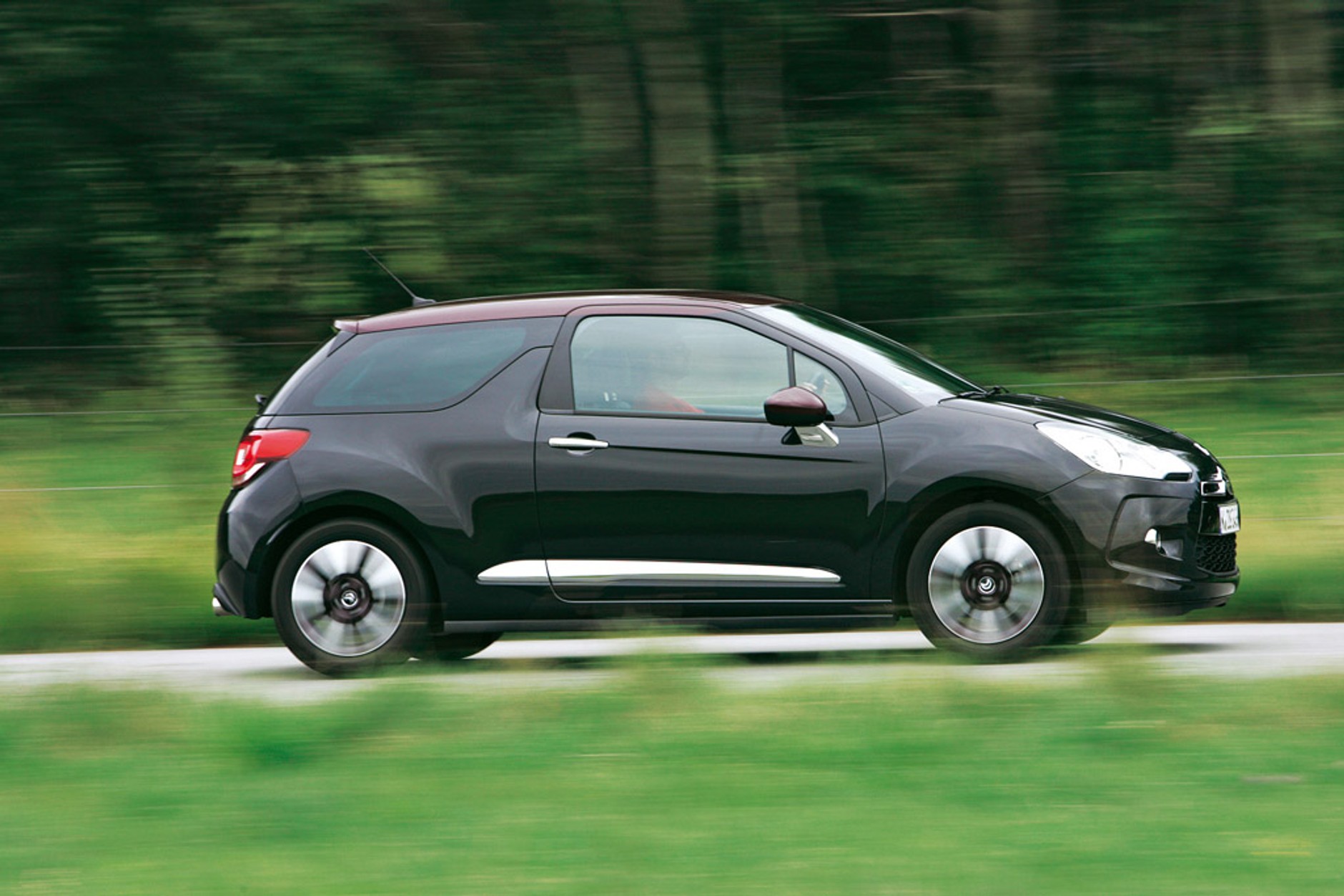 Typ dla córeczki: Audi A1 kontra Citroen DS3 i Abarth 500