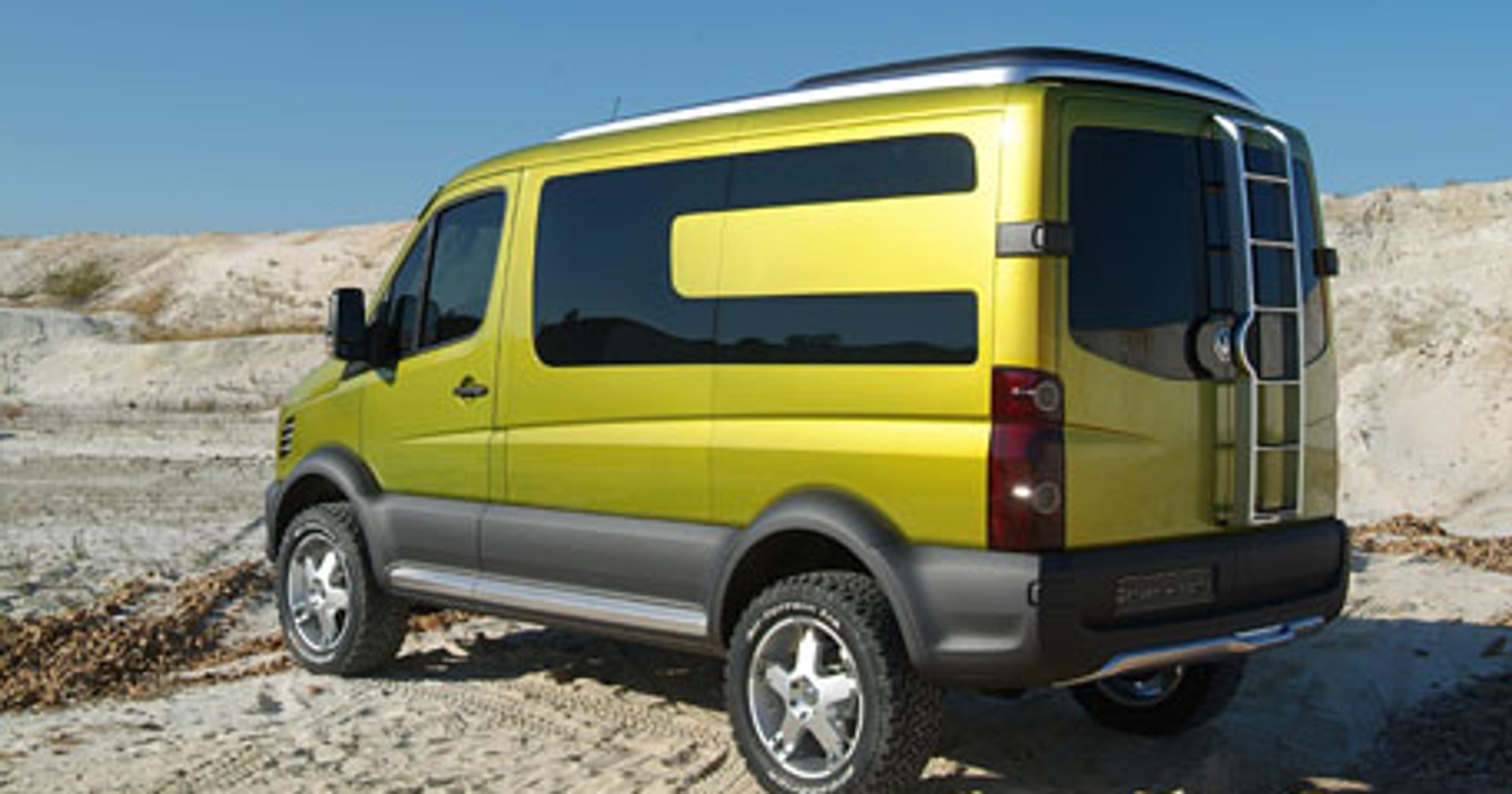 Volkswagen Crafter Atacama: z załadunkiem w teren