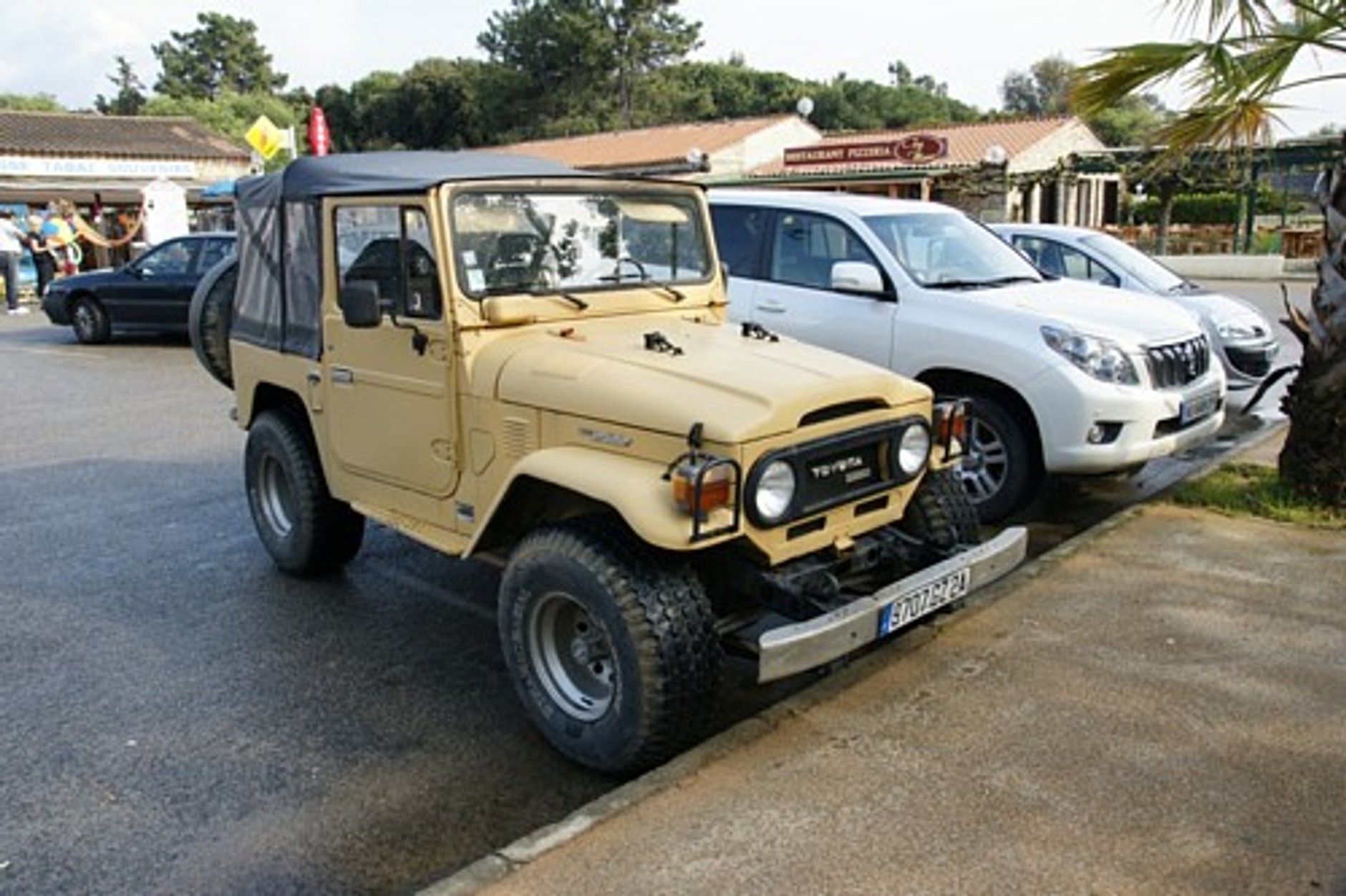 Raj(d) Toyoty - Toyta Land Cruiser Raid Corsica 2010