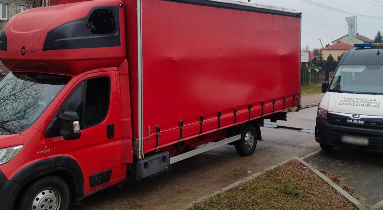 "Bus musi..." być przeciążony? Inspektorzy ITD zauważyli niepokojącą zależność