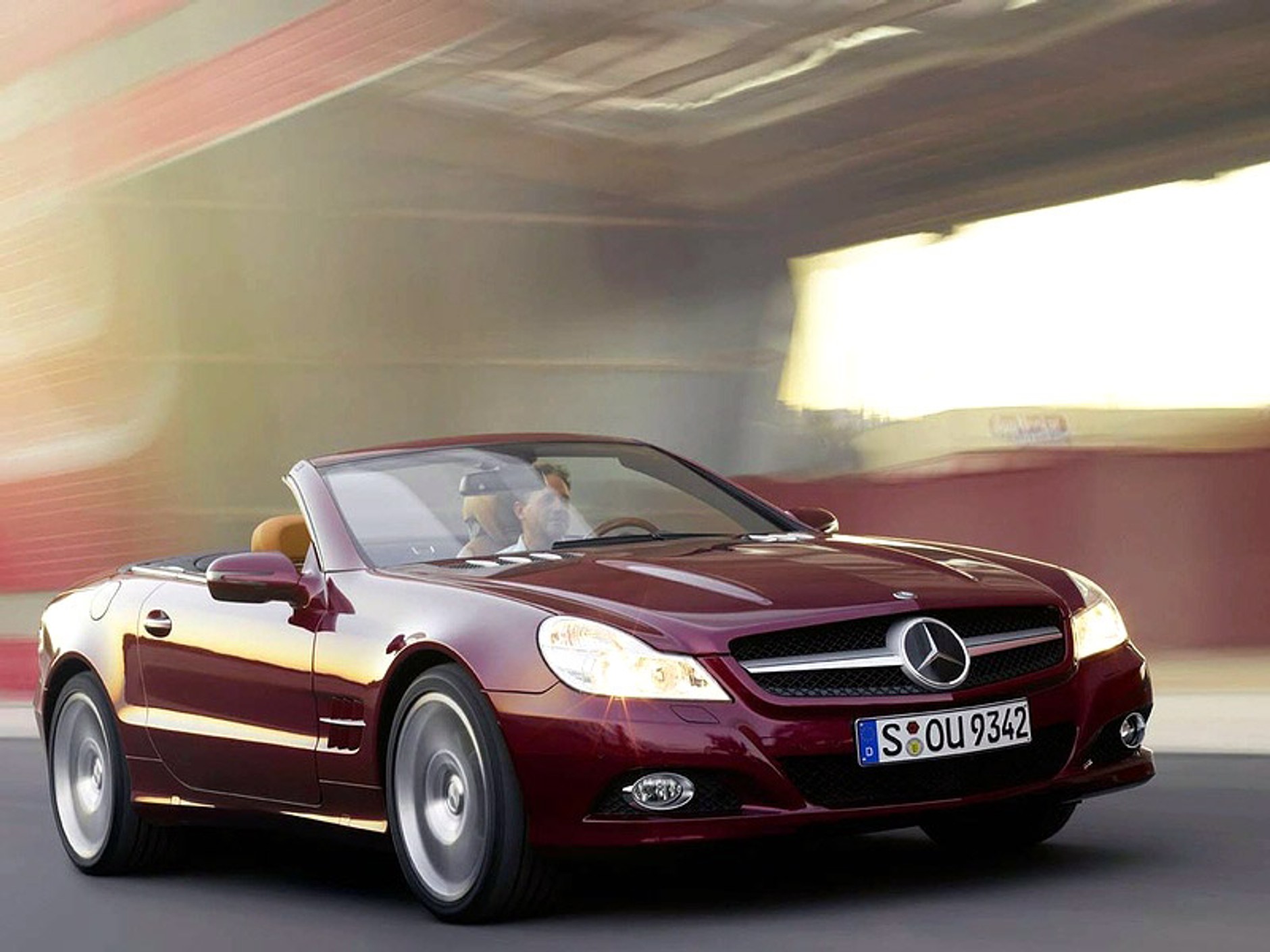 Mercedes-Benz SL – radykalna zmiana na drugą połowę cyklu modelowego