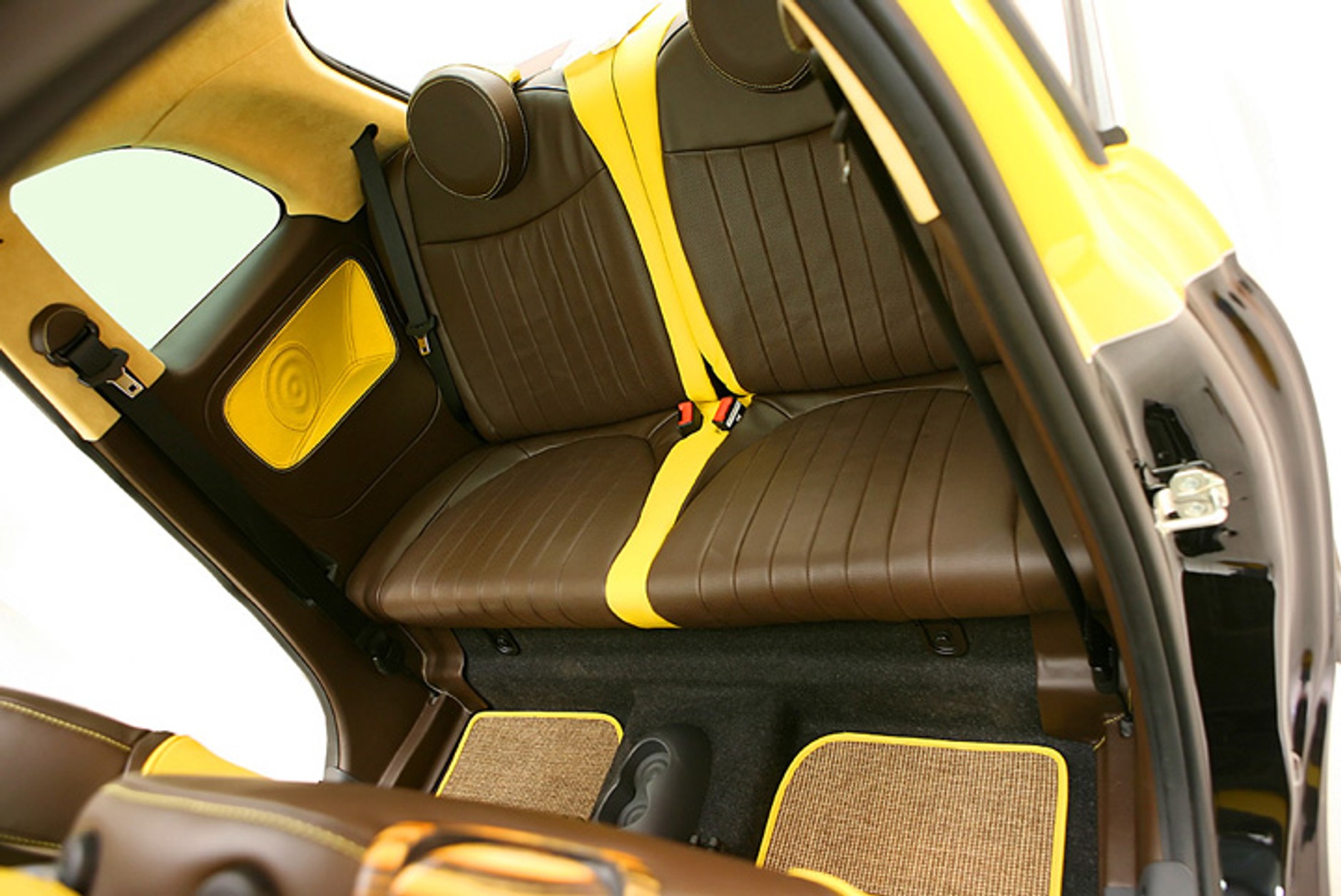 Fiat 500: w interpretacji Aznom