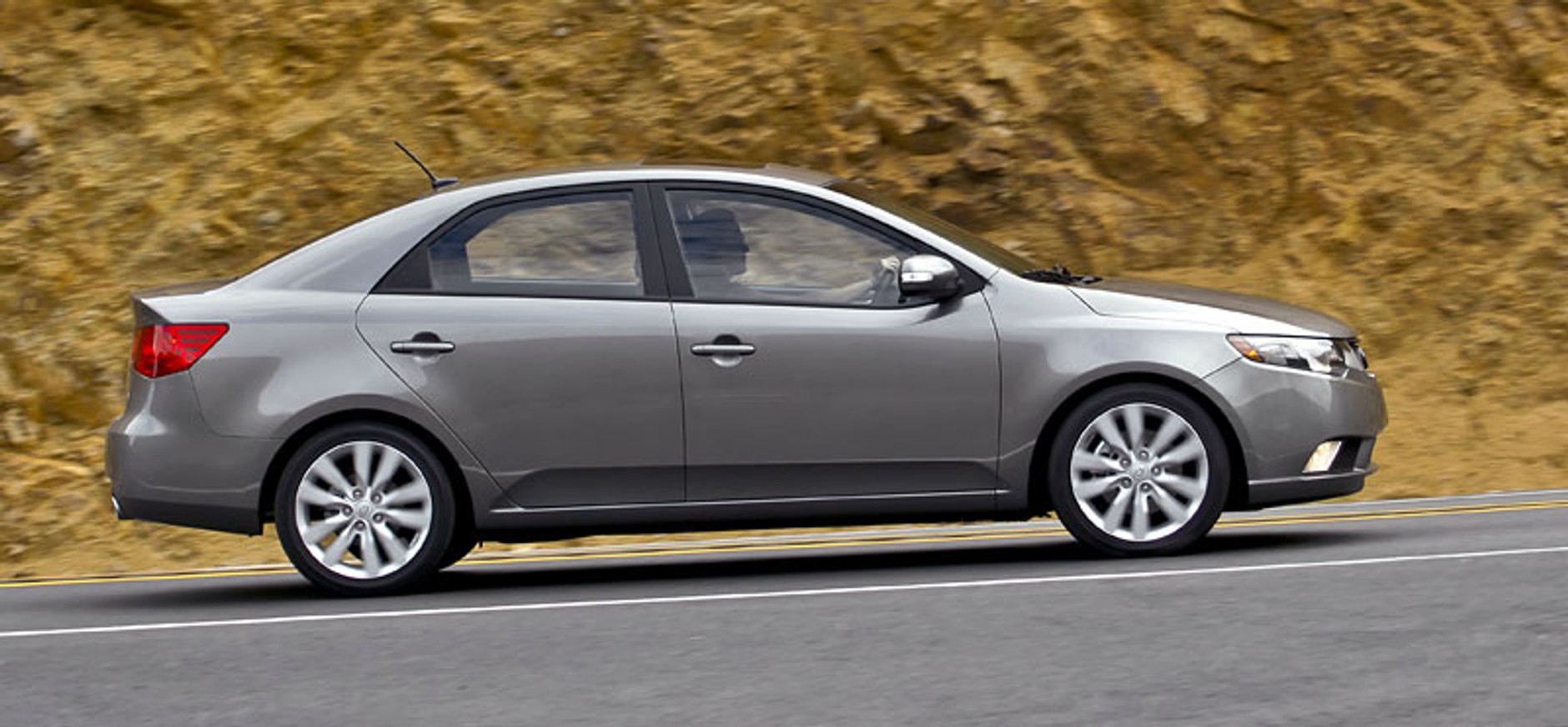 Chicago 2009: Kia Forte zastapi Cerato już w tym roku