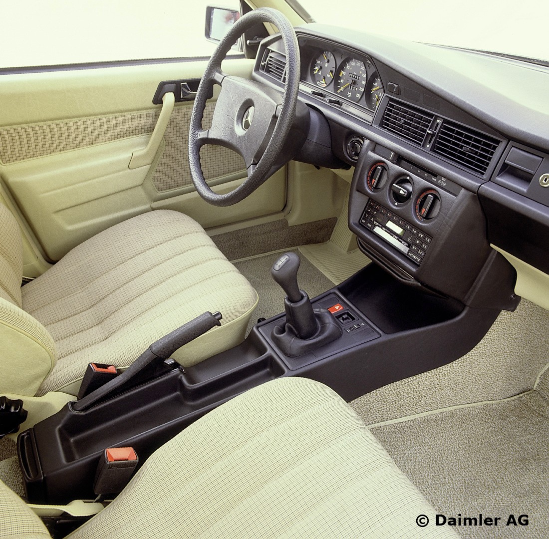 35 lat Mercedesa 190