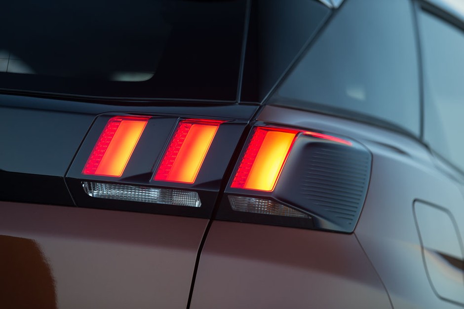 Peugeot 3008 - teraz jako SUV