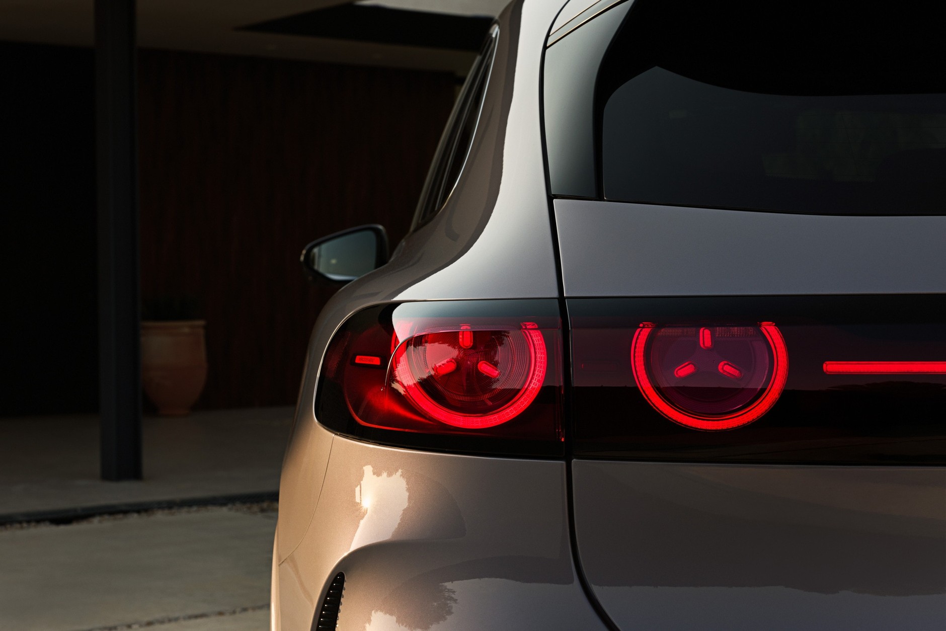 Elektryczny Mercedes-Benz GLC z technologią EQ