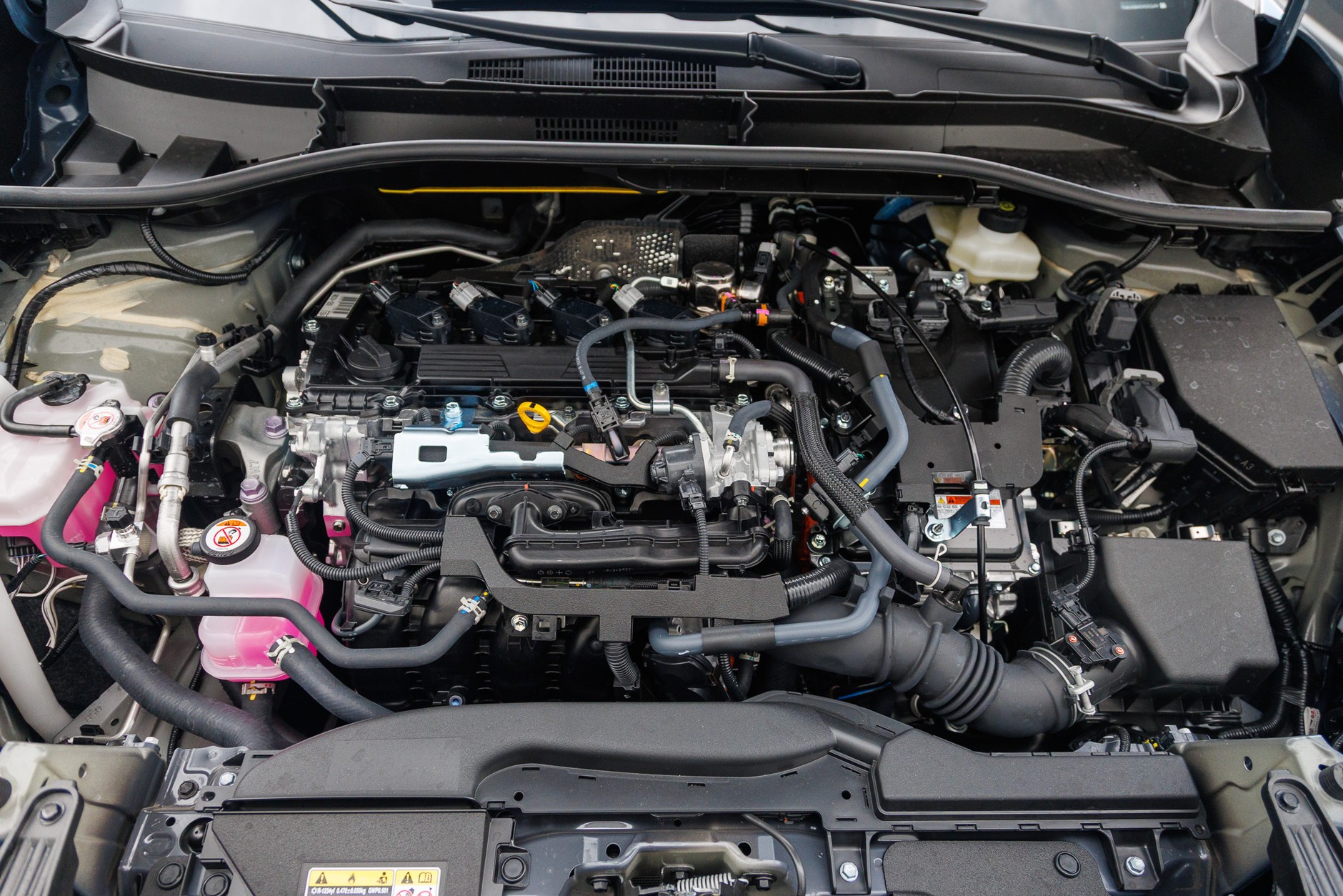 Toyota Corolla Cross Executive 2.0 Hybrid Dynamic Force 178 KM AWD-i e-CVT