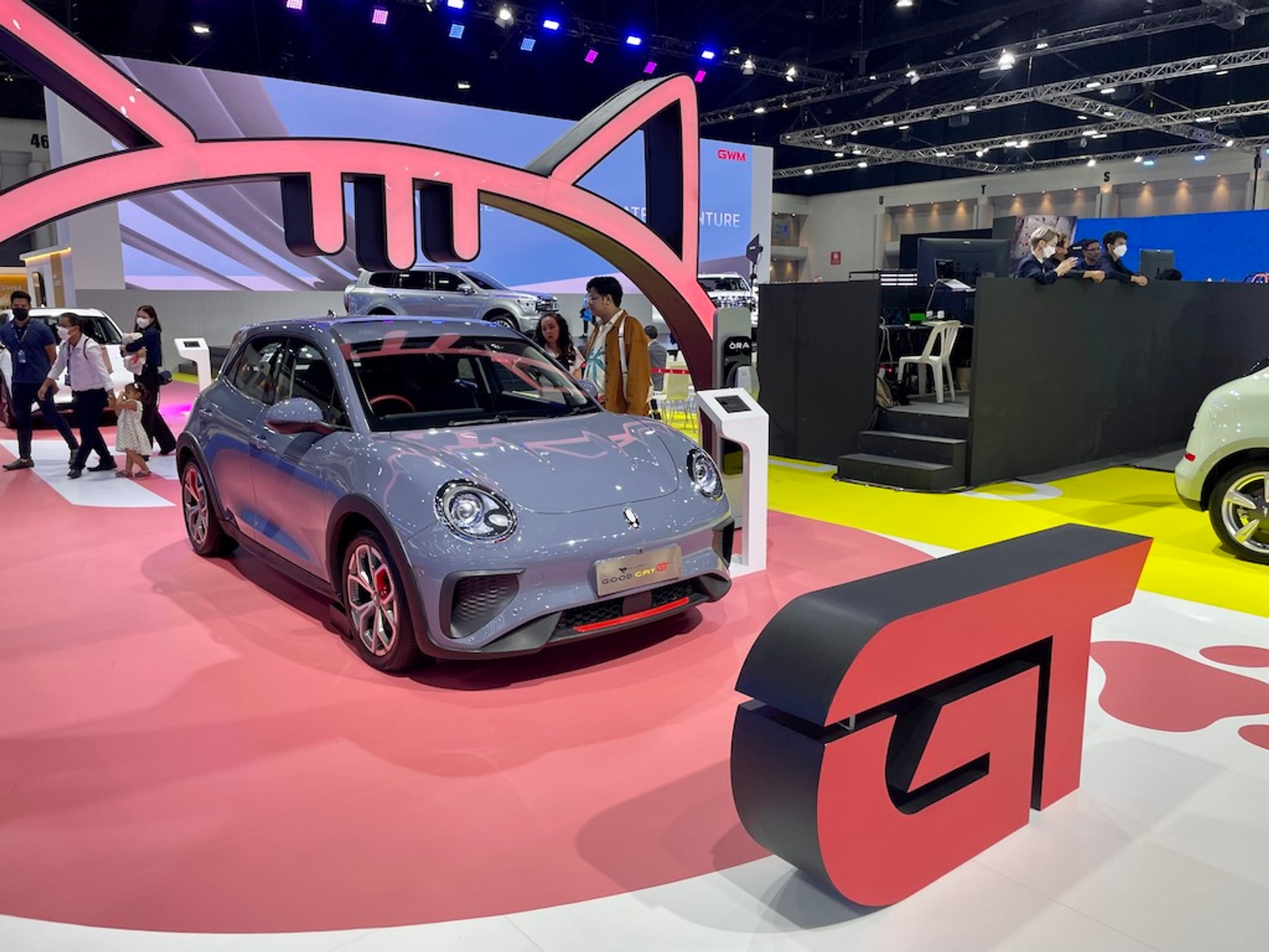 Salon w Bangkoku 2023