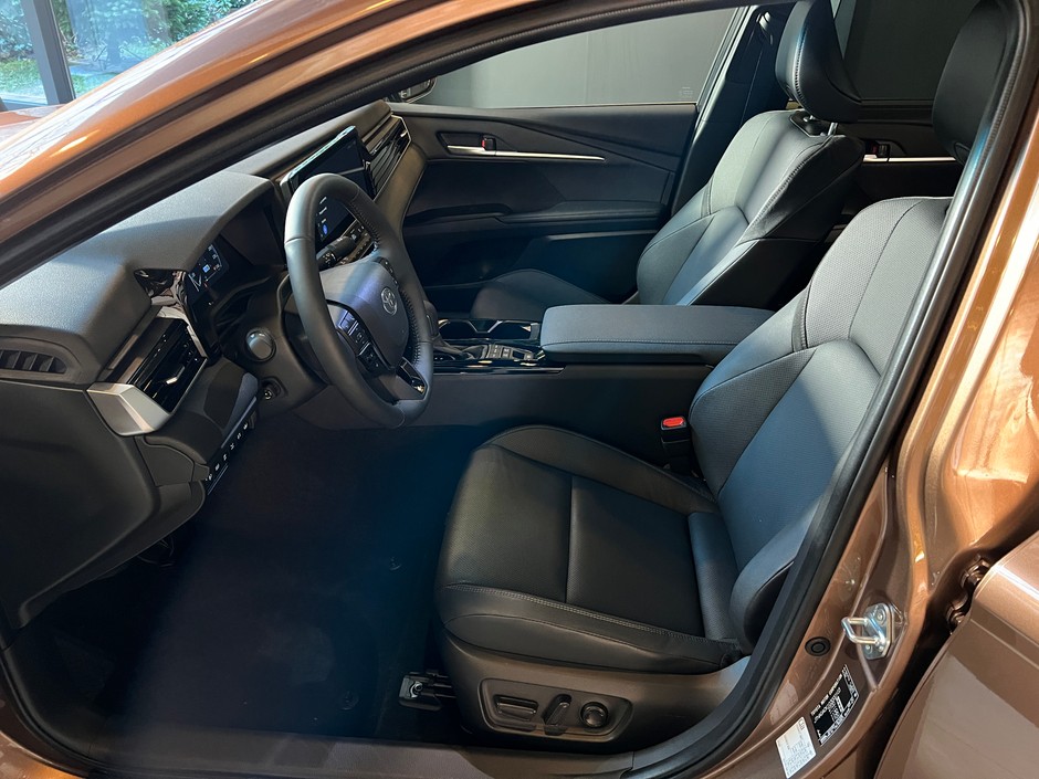 Toyota Camry 2024