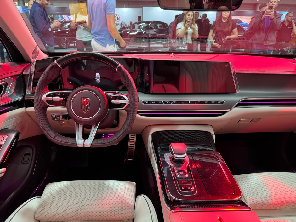 Hongqi na Poznań Motor Show 2025