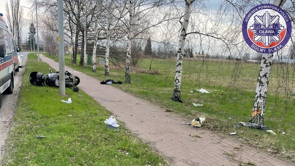 Prowadził motocykl bez uprawnień. Mimo reanimacji zmarł na miejscu