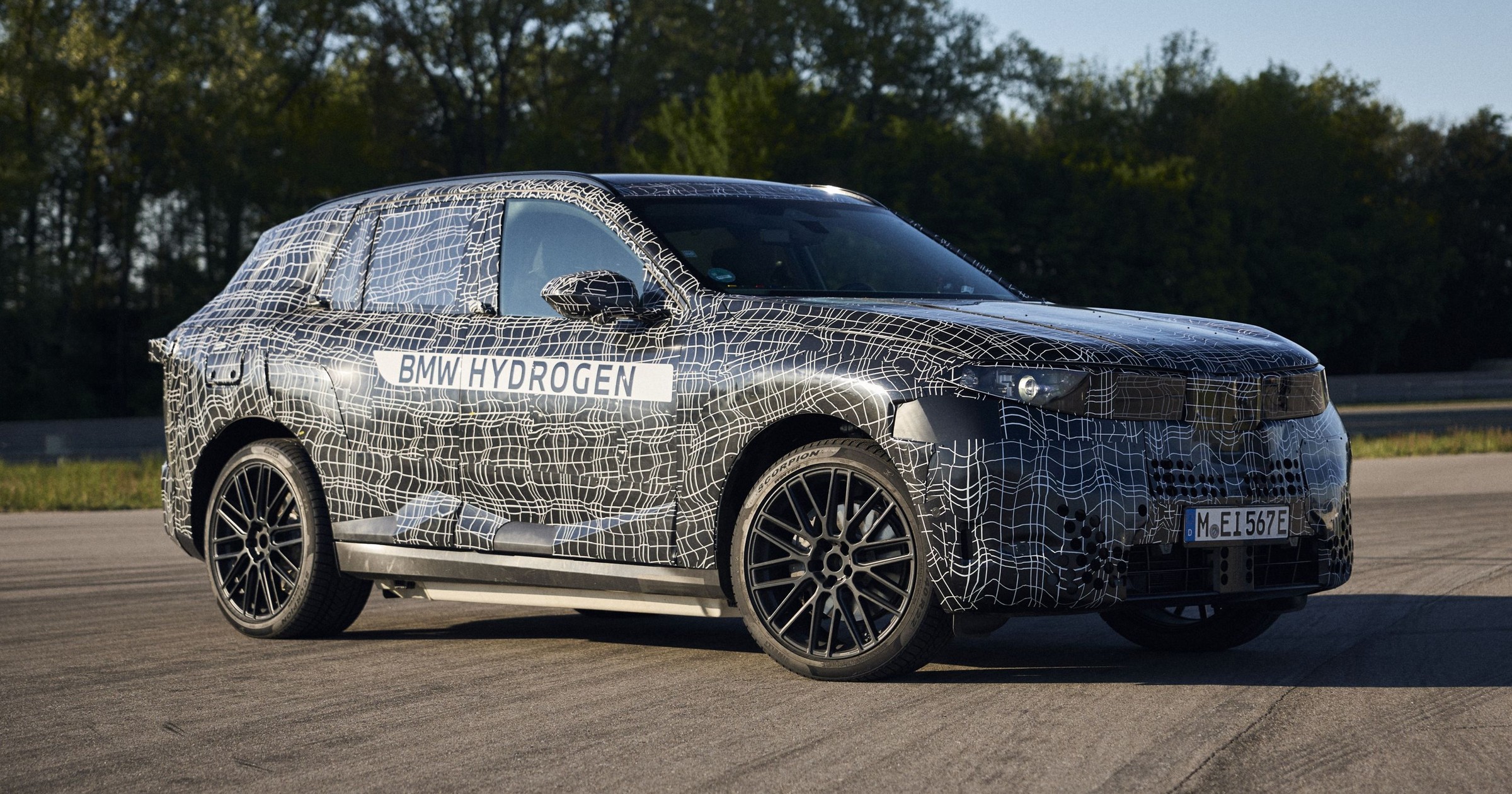 BMW X5 (5. generacja; samochód w kamuflażu)