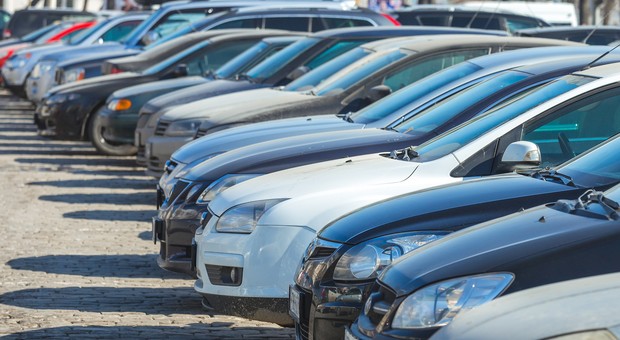 Kupiłeś używane auto? Co drugie psuje się w ciągu roku. Te naprawy są najdroższe