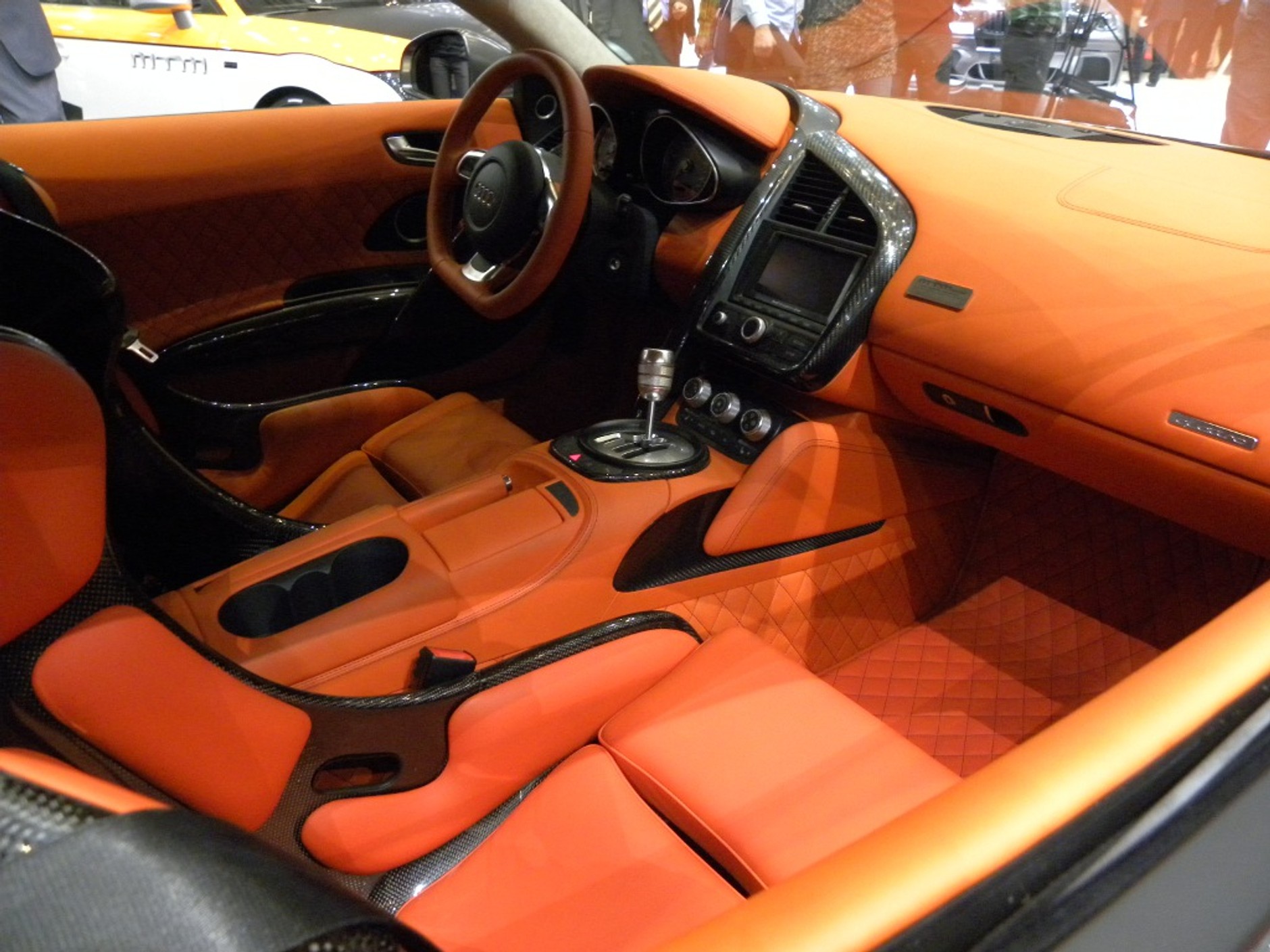 MTM Audi R8 V10 Biturbo – Wysoki połysk i wysoka moc