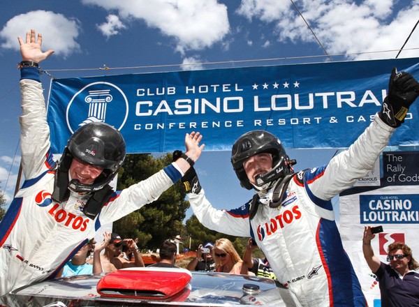 Kubica znów wygrywa w wielkim stylu