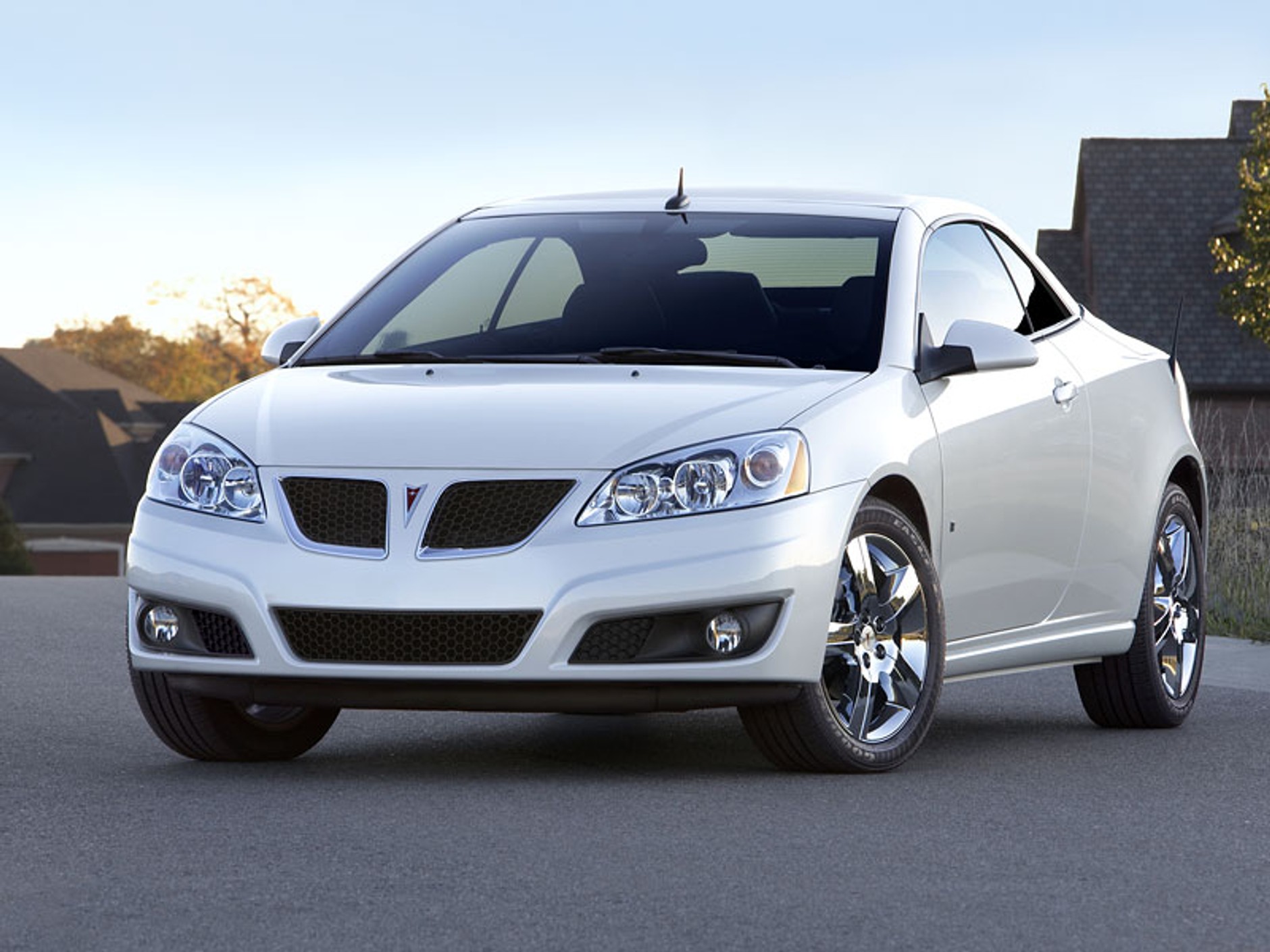 Los Angeles 2008: Pontiac G6 – facelifting na rok modelowy 2009