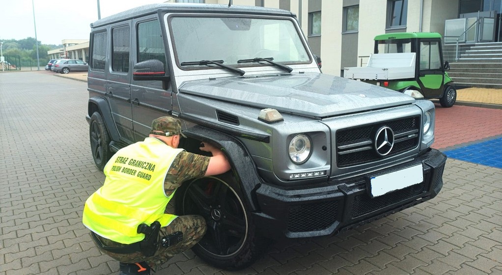 Mercedes o wartości 600 tys. zł odzyskany przez Straż Graniczną z Hrubieszowa