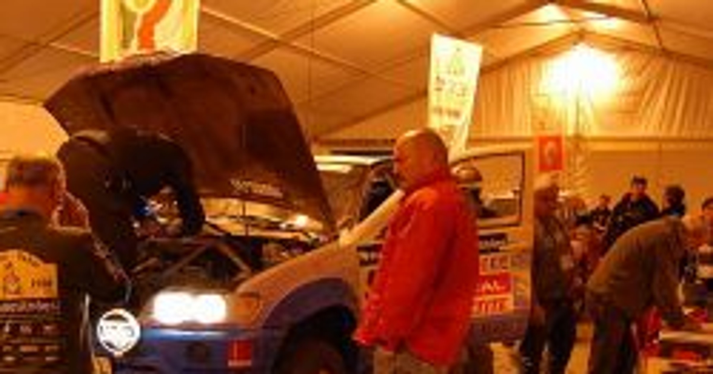 Rajd Dakar 2008: trwa badanie techniczne w Lizbonie