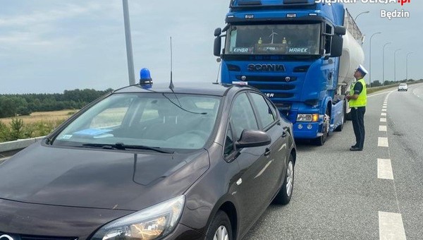 "Wyścig słoni" trwa. Posypały się kolejne mandaty na S1
