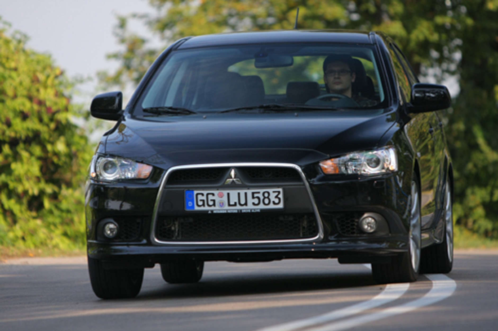 Honda Civic kontra Mitsubishi Lancer - Kompaktowa alternatywa