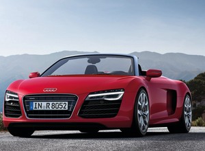 Lifting Audi R8
