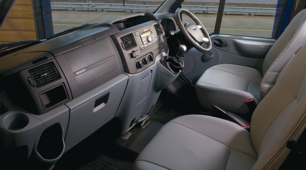 Ford Transit SportVan - Dostawa zawsze na czas