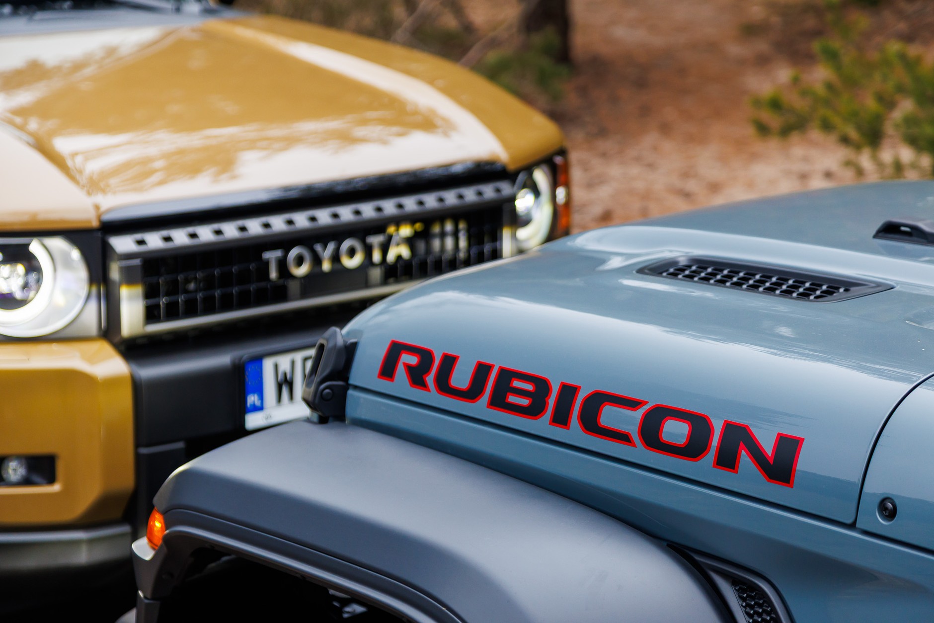 Jeep Wrangler vs Toyota Land Cruiser