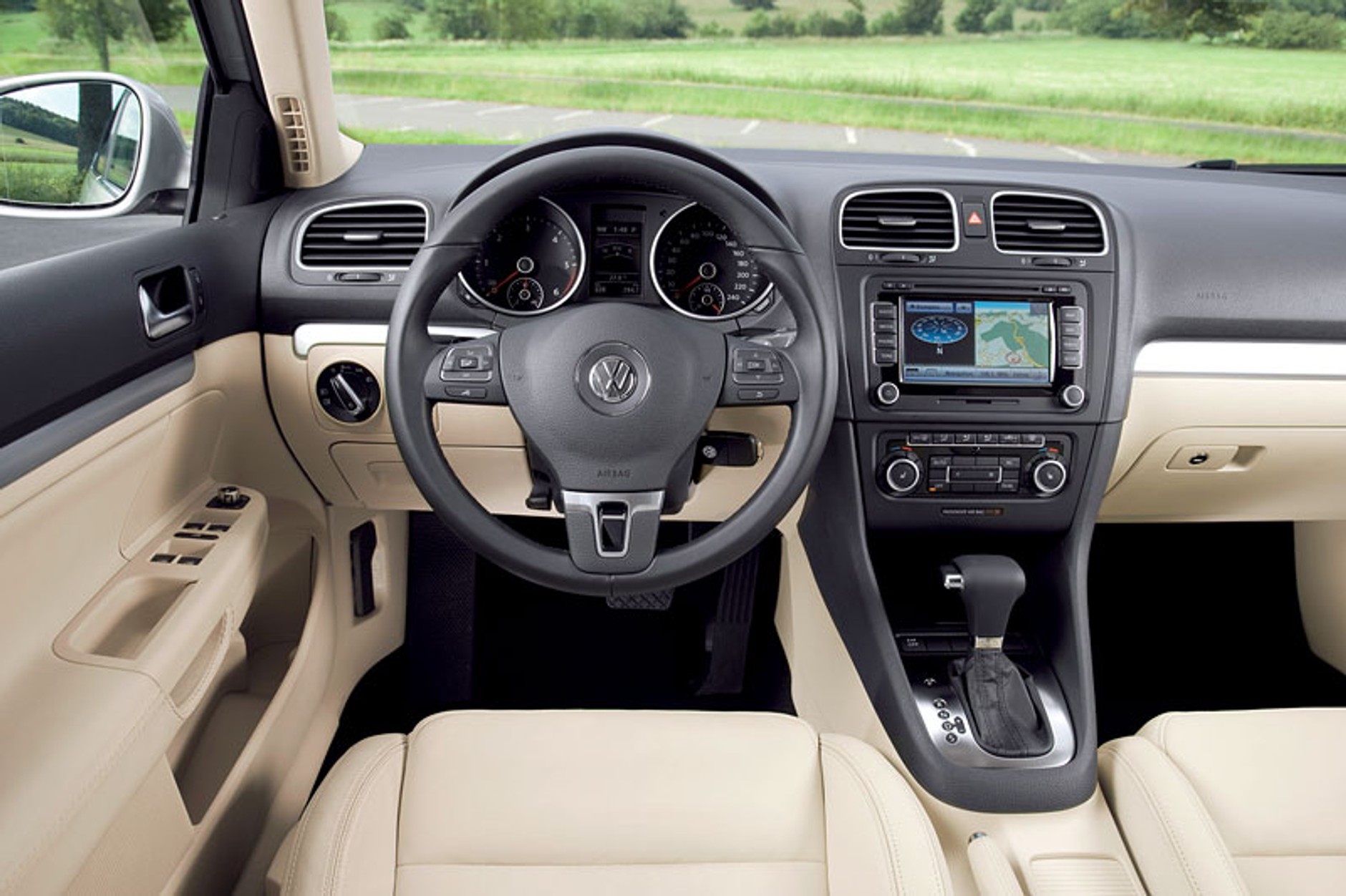 Volkswagen Golf Variant: dane techniczne, nowe zdjęcia