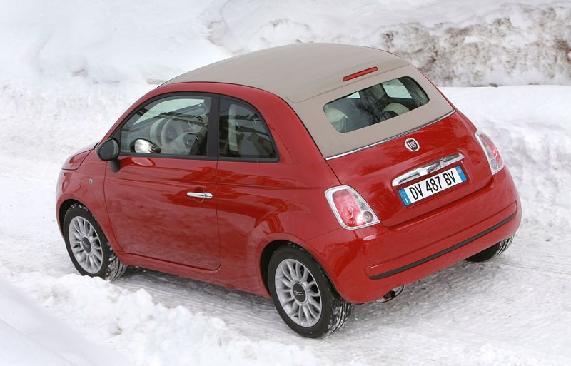 Fiat 500C: nowe informacje i zdjęcia włoskiego kabrioletu (fotogaleria)