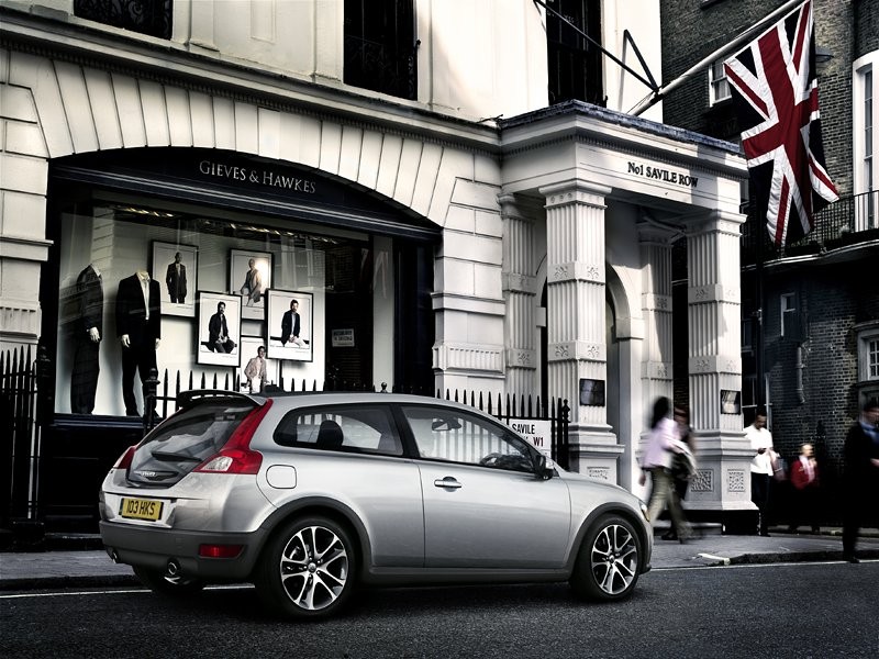 Volvo C30: 2x4 = dwoje drzwi i cztery fotele (pierwsze oficjalne informacje)