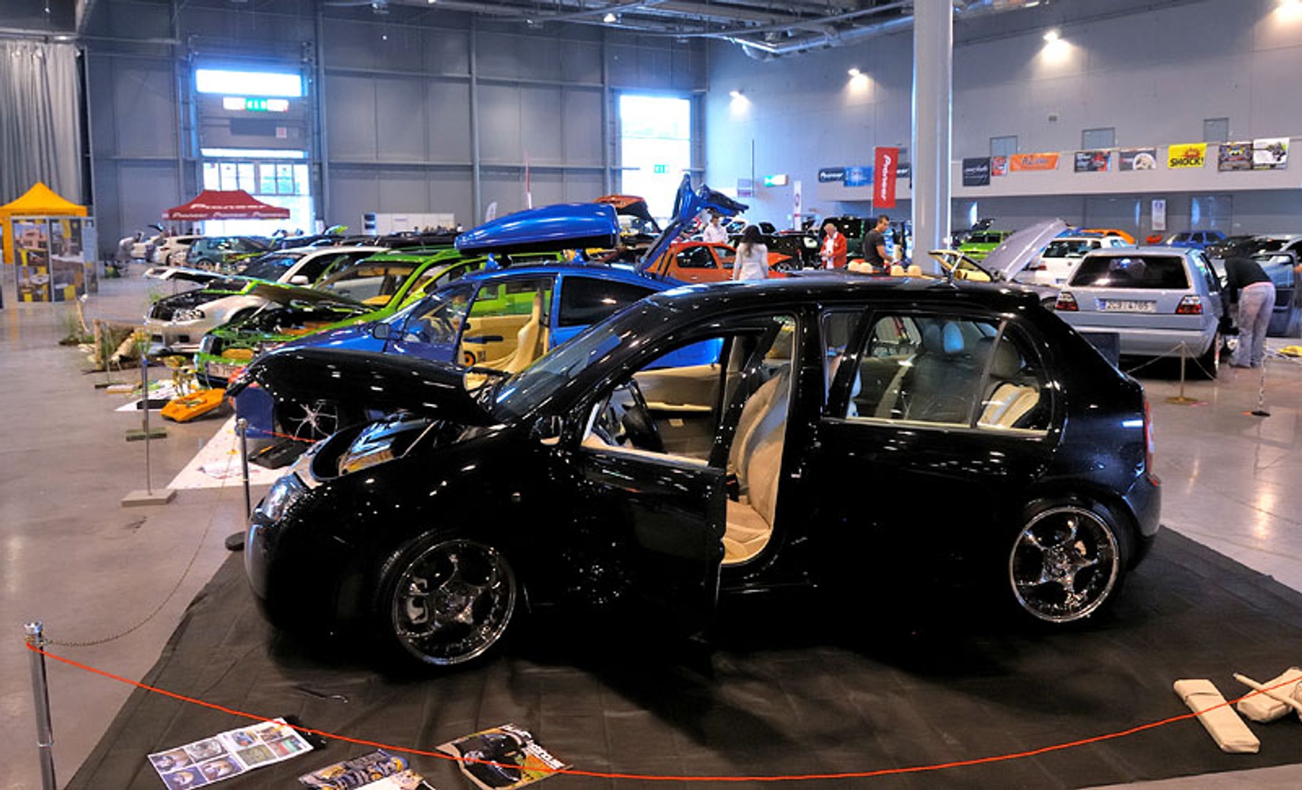 Tuning &amp; Custom Salon Brno 2009 (fotogaleria)