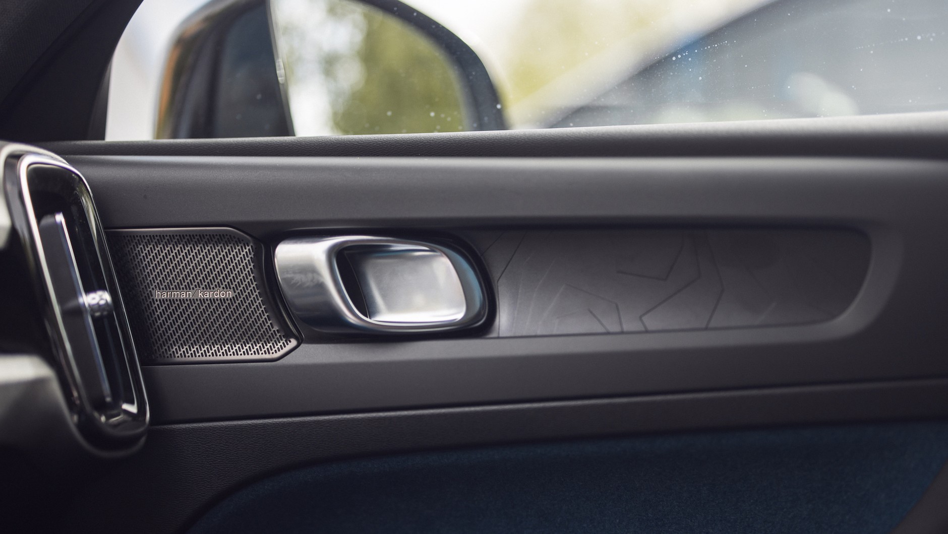 System audio firmy Harman Kardon jest standardem w topowej wersji wyposażeniowej Ultimate. W jego skład wchodzą  m.in. wzmacniacz 600 W oraz 13 głośników