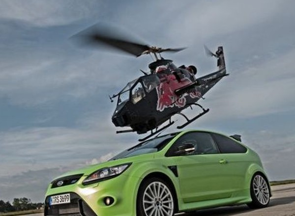 Focus RS kontra śmigłowiec