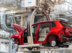 Europejska motoryzacja się wali. Zakaz sprzedaży aut spalinowych do zmiany