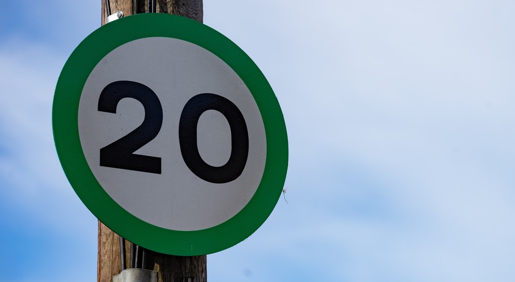 Tajemniczy zielony znak można spotkać na drogach Wielkiej Brytanii