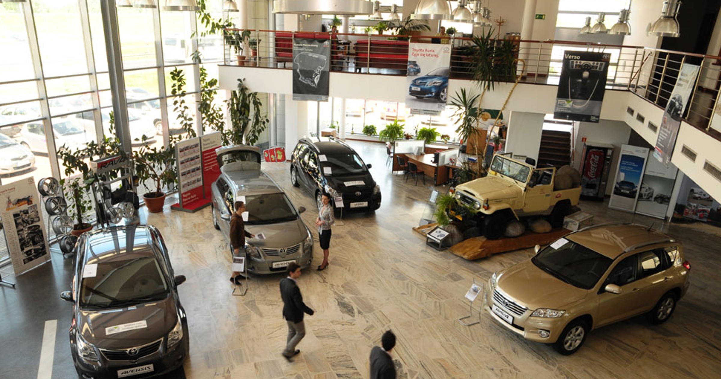 Wielki Test Salonów CZ. II - Toyota, Ford i VW najlepsi