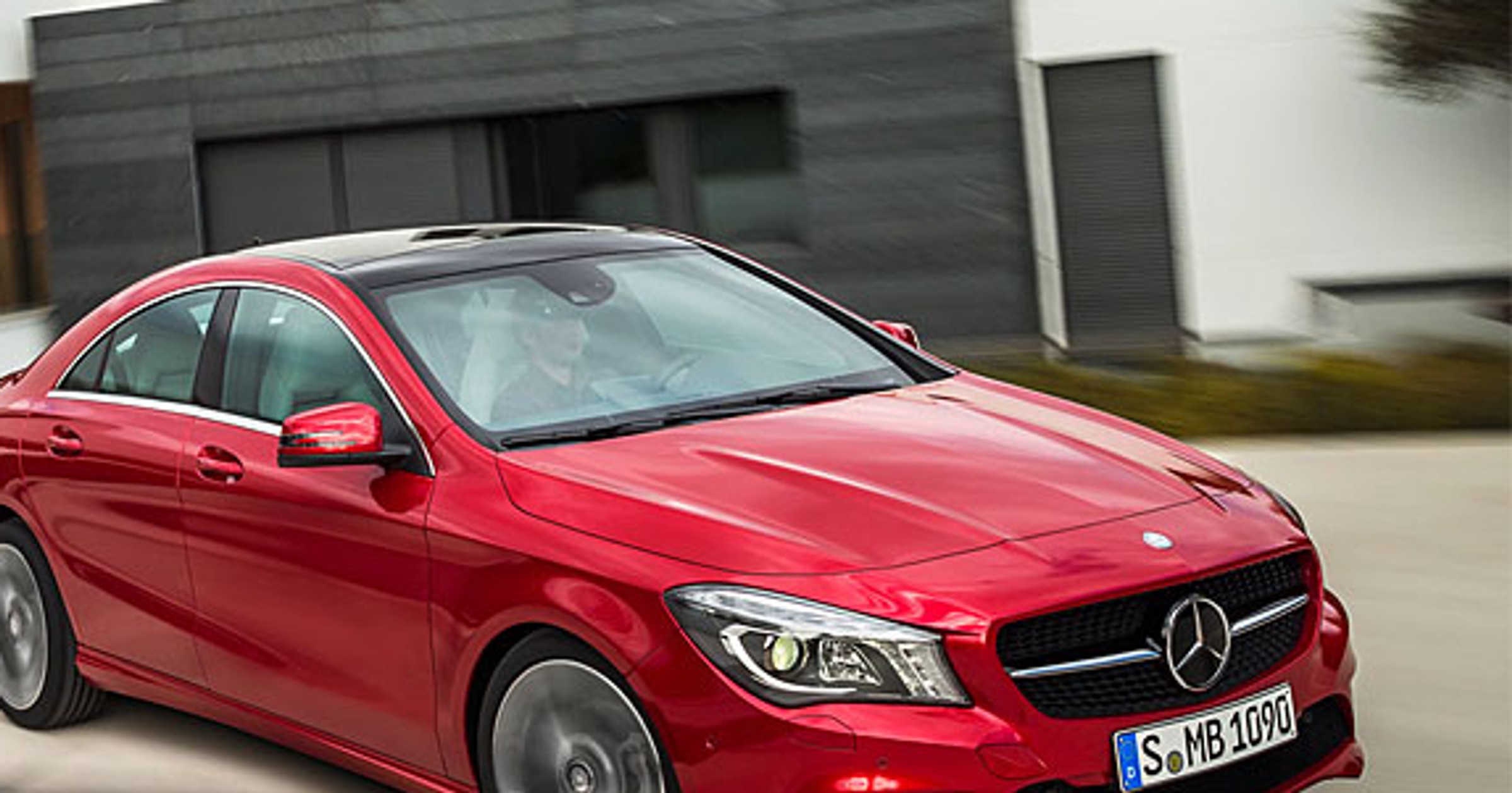 Mercedes-Benz CLA cenniejszy od papryki