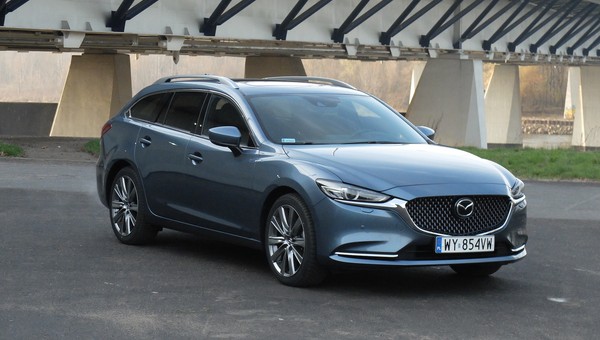 Mazda 6 Kombi SKYACTIV-G 2.5 – samochód nie dla księgowych